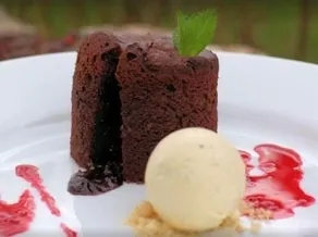 Inn for All Seasons - Restaurant