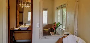 Iguana Lodge Beach Resort - Room
