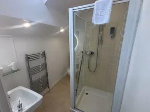 Cumbrian Lodge - Badezimmer
