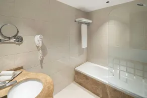 Vintage Grand Hotel Apartments Dubai - Bathroom