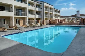 Courtyard by Marriott Huntsville University Drive - Pool