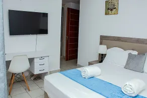 Riverside Duplex - Rom