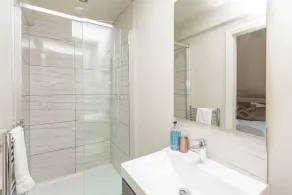 Dallicar House - Bathroom