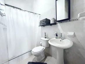 Piedechinche El Cerrito Ventanas Parapente Premium - Baño