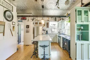 Historic Home w/ Hot Tub and Game Room in Augusta - Interiør