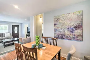 1 Mi to Seawall! Dog-Friendly Coastal Getaway - Interior