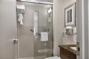 Times Square West Hotel, BW Signature Collection - Salle de bain