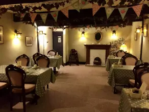 String Of Horses - Restaurante