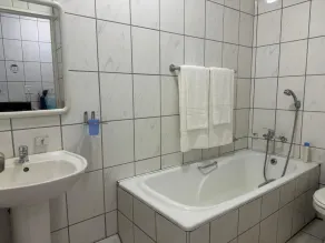 Busa House - Triple Room - Badezimmer