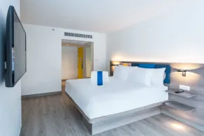 COSI Pattaya Wong Amat Beach - Room
