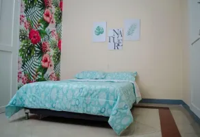Hostal Pura Vida la 70 - Room