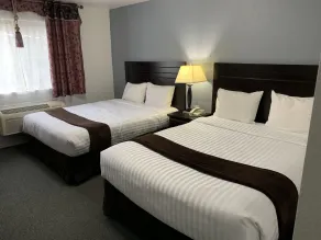 Lake Country Inn - Room