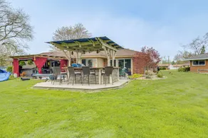 Backyard Oasis w/ Hot Tub & Greenhouse! Toledo Gem - Interiør