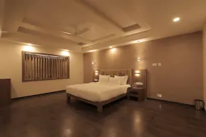 Pride Biznotel Sasan Gir - Room