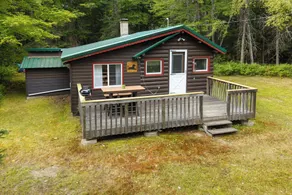 Deck + Fire Pit: Nature Lover's Retreat in Maine! - Innenbereich