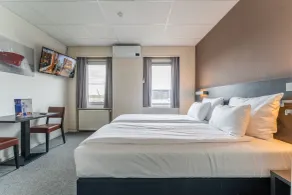 Antwerp Harbour Hotel - Room