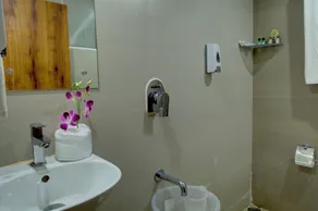 Fly Inn Bangalore Airport - Bathroom