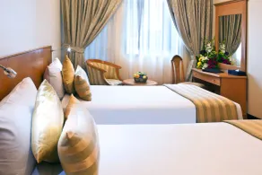 Landmark Plaza Hotel - Habitación