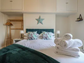Kingfisher House - Room