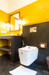Cranganor History Café & Riverside Château - Salle de bain