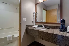 SureStay Plus Hotel by Best Western Salmon Arm - Salle de bain