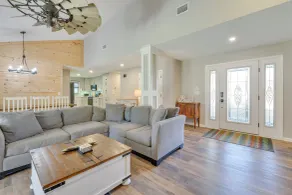 Walk to Gulf: Tranquil Home w/ Yard in Pcb! - Interiør