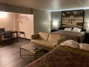 Super 8 by Wyndham Millbury/Toledo - Chambre