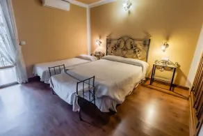 HOTEL RURAL EL LABRIEGO BY VIVERE STAYS - Room