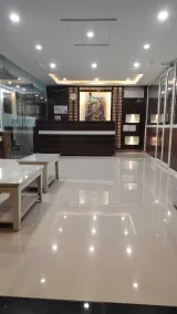 Green Leaf - Lobby