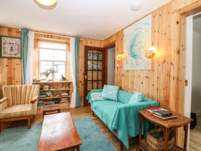 Dookers' Hoose - Interior