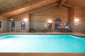 Knights Inn Litchfield - Pool