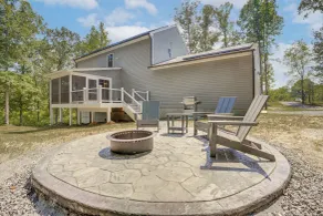 On 4+ Acres! Modern Home w/ Lake Access in Orange - Innenbereich