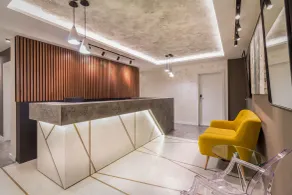 Level Luxury Suites - Reception