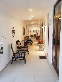 Maria Villa - Interior entrance