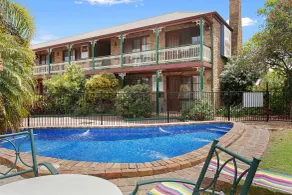 The Settlement Historic Hotel - Pool