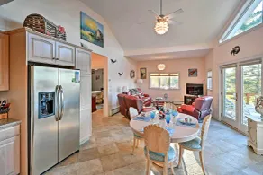 Oceanfront Sullivan Cottage On 6 Acres W/Kayak! - Interiør