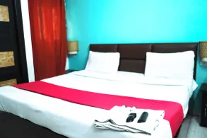Roomshala Hotel KD Plazav - Quarto