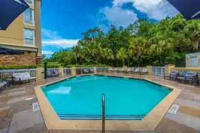 DoubleTree by Hilton North Charleston - Convention Center - Pool