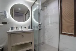 Smart and Simple Hotel Karakoy - Bad