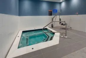 La Quinta Inn & Suites by Wyndham Middletown-Goshen - Pool