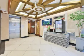 Picasso Motel - Reception