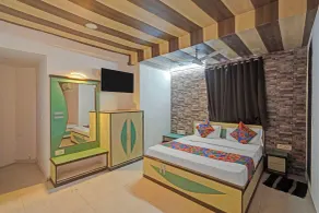 Fabhotel Liberty - Room