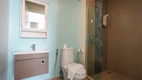 DLUX Condominium Chalong Phuket - Bathroom