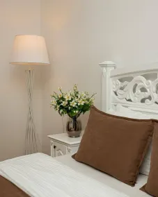 Golden Hotel - Room