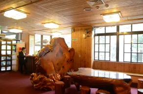 Ming Chi Shan Zhuang - Restaurant