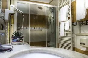 LVG Hotel Collection - La Bussola - Bathroom