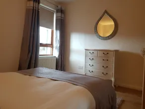 Largs stay With Private parking - Chambre