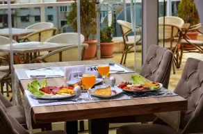 Ada Life - Restaurant
