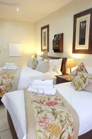 Waterkloof Guest House - Room