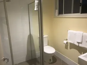 Toukley Motor Inn - Baño
